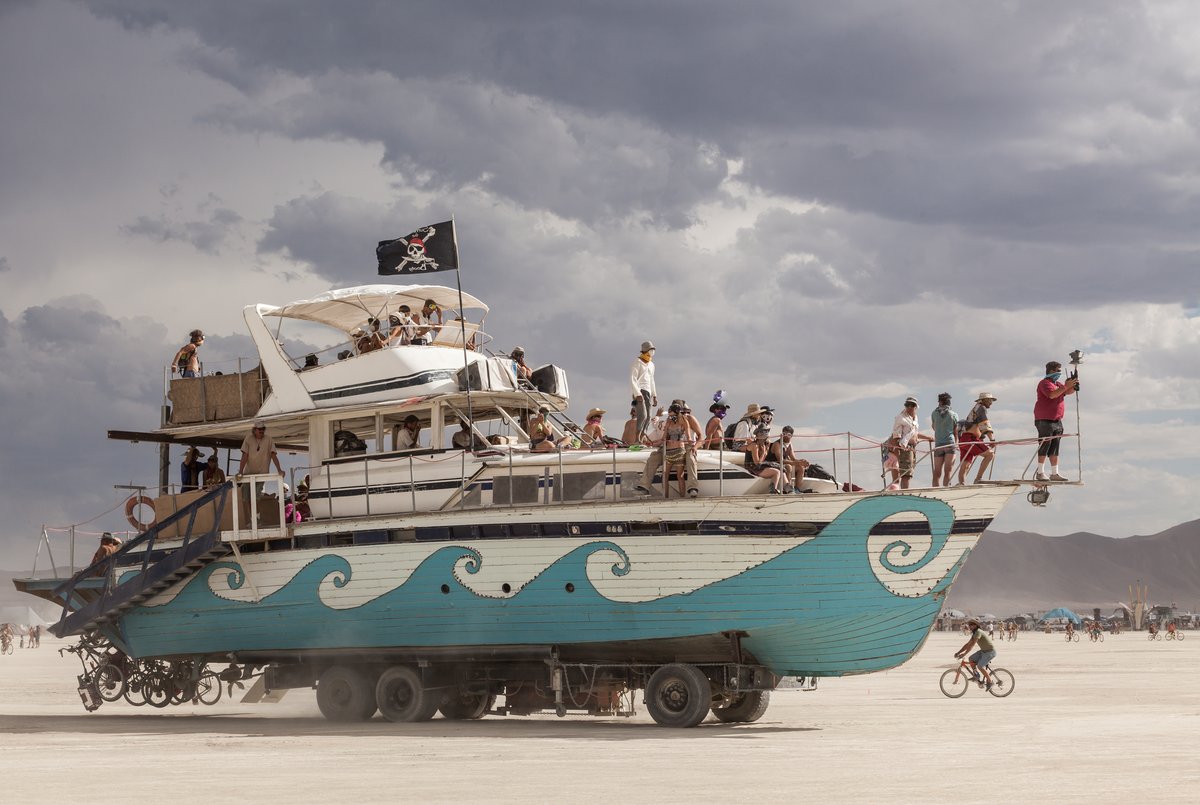 Landyacht art car.