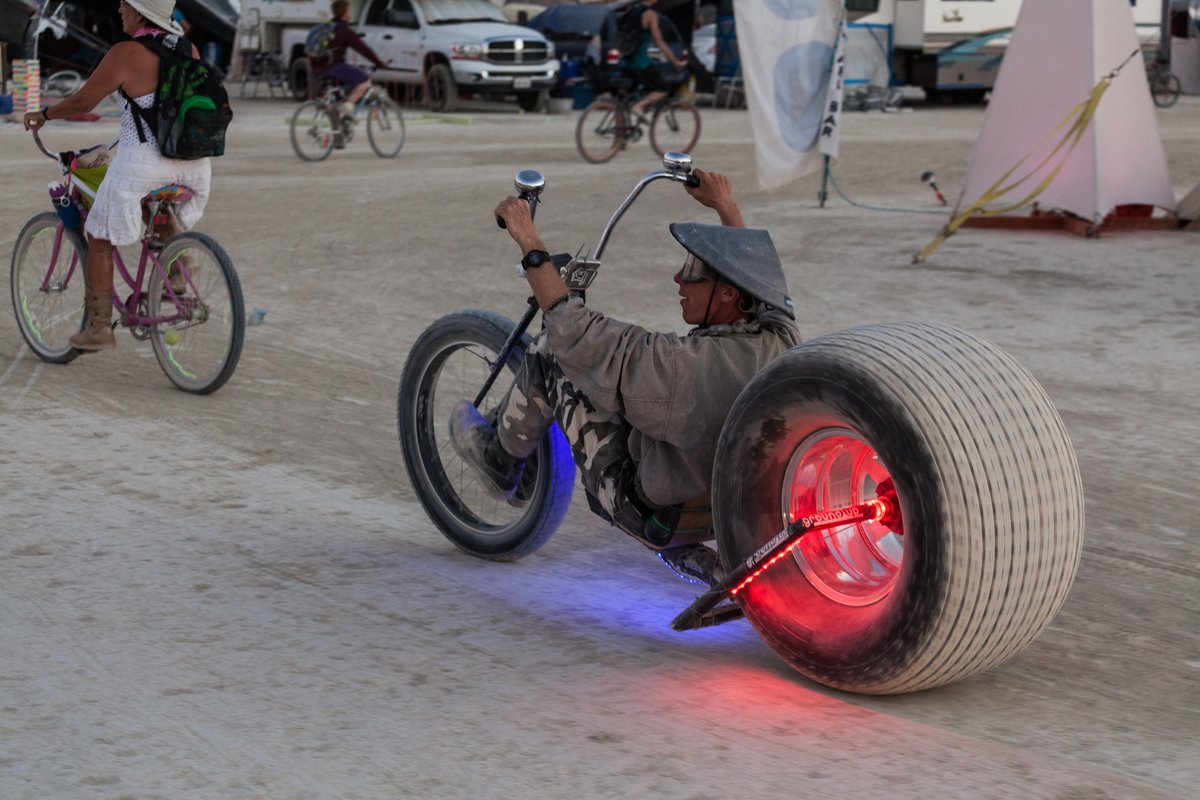 Hoosier Daddy Bike With Giant Wheel