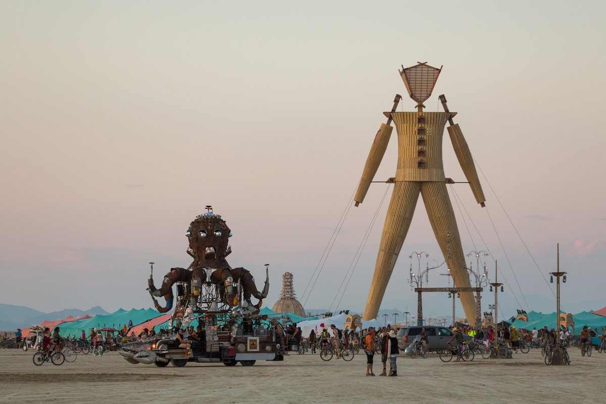 El Pulpo Mecanico And The Man