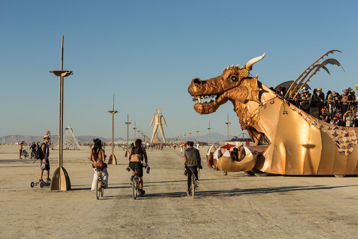 Abraxas Dragon Art Car / Mutant Vehicle And The Man