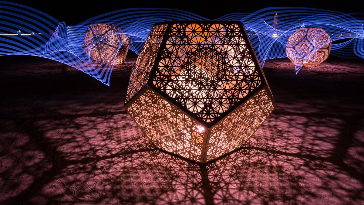 Hybycozo by Serge Beaulieu and Yelena Filipchuk (Light Painting By Me Done In-Camera)