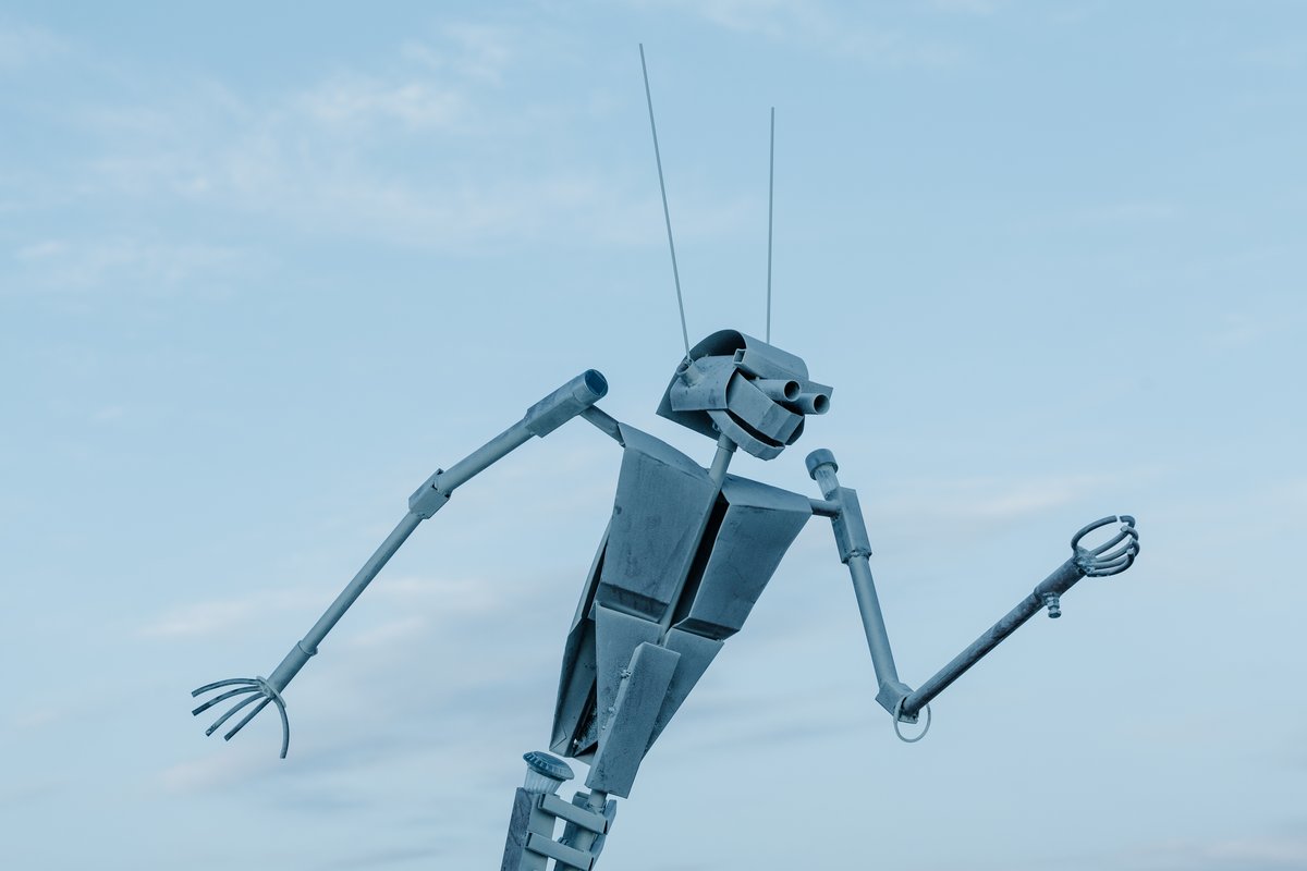Great Robot Sculpture Name Unkown