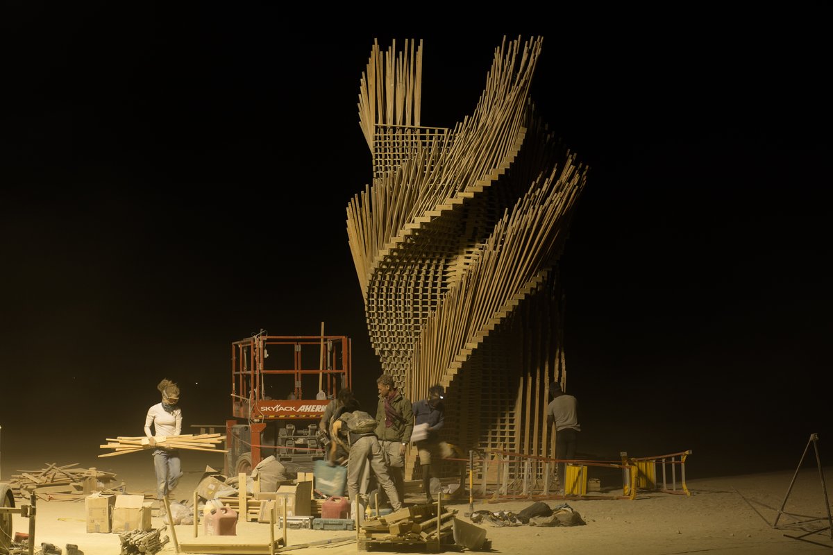 Arthur Mamou-Mani and Team's Tangential Dreams Build