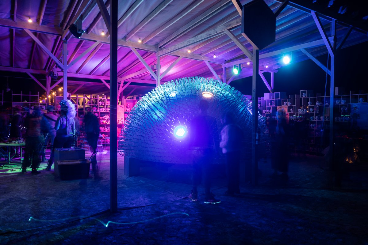 According to commenter Caitlin Electra this is a project by Scott London from 2015 built by crew of artists Eugene Livshen Yarrow Mazzetti and Justin Hysell.