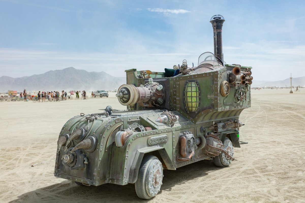 Beamer Steamer by Bob Thompson (Thanks to David Julian for letting me know the name)