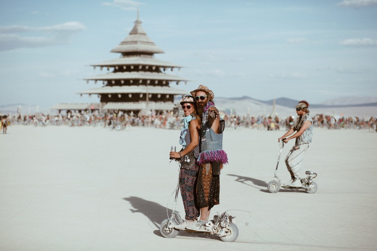 Sometimes I will race up alongside people like this and ask if I can take a photo non-verbally.