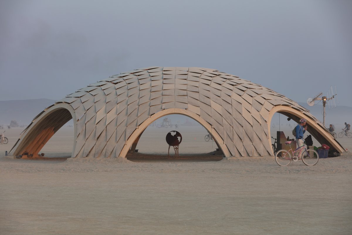 Munanen - The Cosmic Egg by: Finnish Burners from: Helsinki, Finland