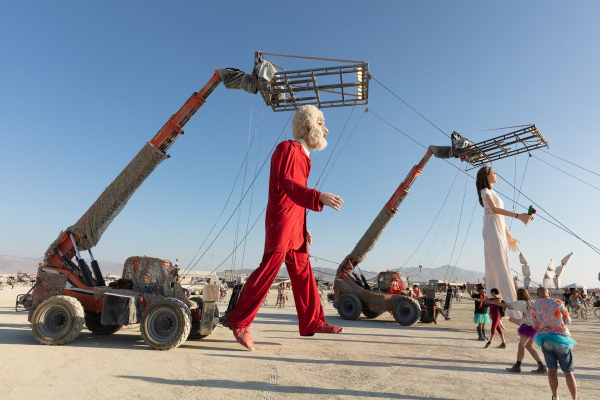 Step Forward - Joining Minds by: Miguel Angel Martin Bordera, founder of Carros de Foc from: San Vicente del Raspeig, Alicante, Spain year: 2018