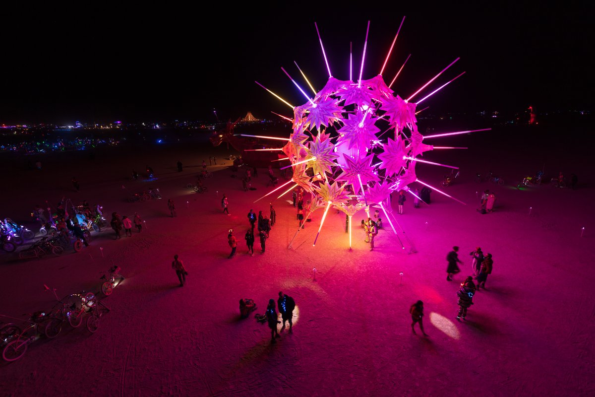 RadiaLumia by: FoldHaus Collective from: Oakland, CA year: 2018