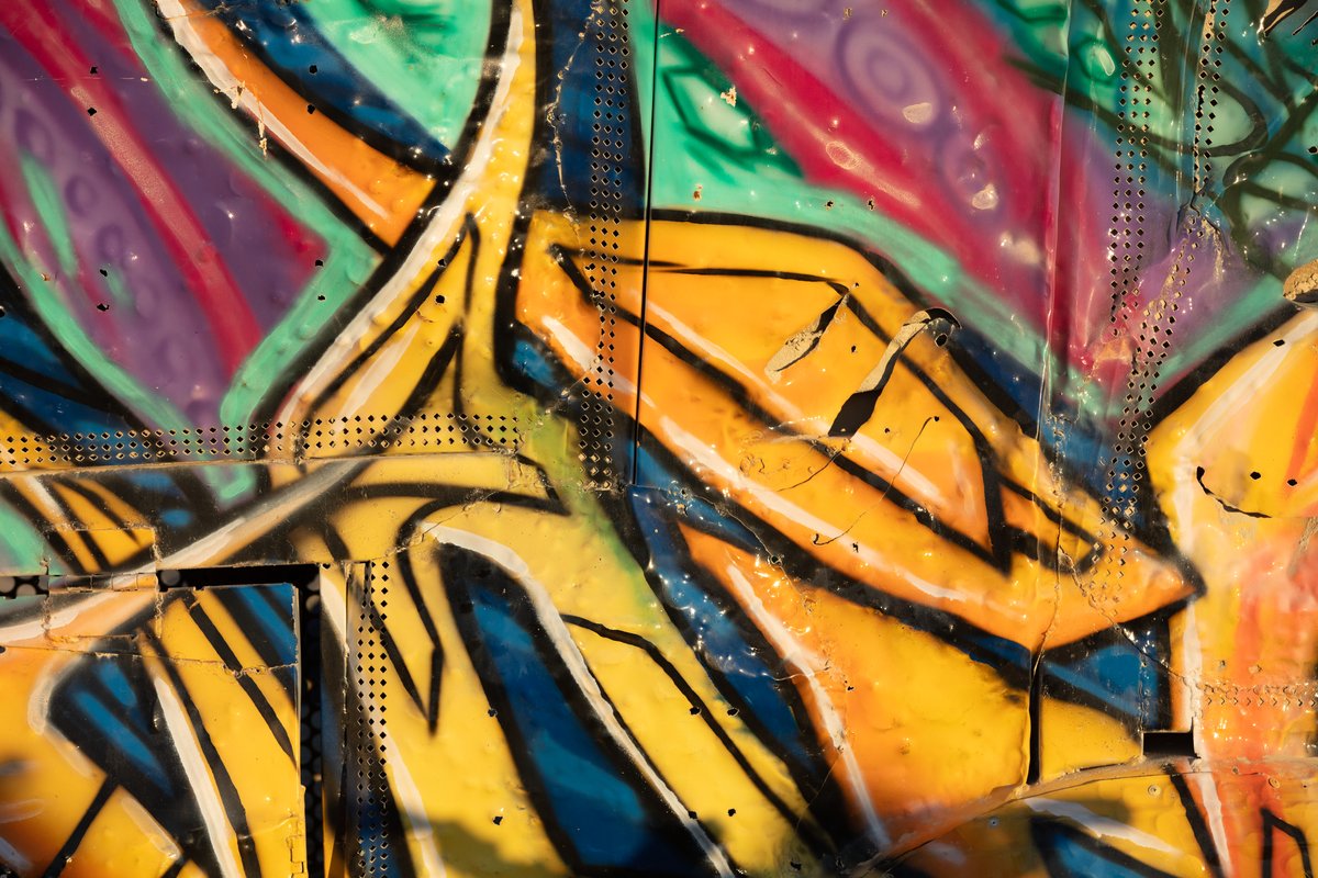 Sometimes abstract images like this catch my eye amidst all the fun and chaos. Not sure what the name of this vehicle is.