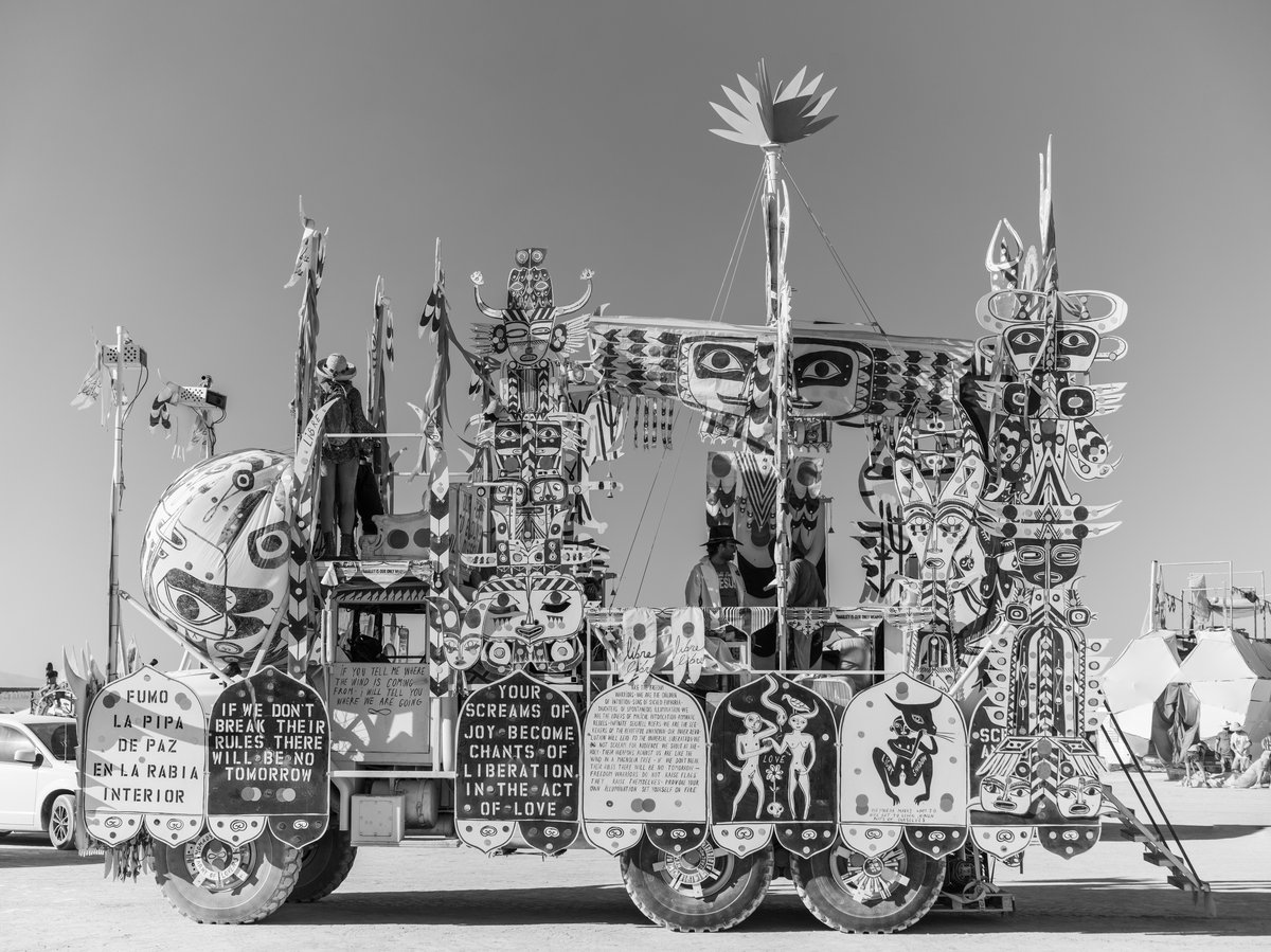 Nomads on Wheels designed by Carlitos Dalceggio for the camp Caravan Of Light. This car sadly self combusted and went up in flames during its departure from the Burn. (@caravanoflight on instagram)