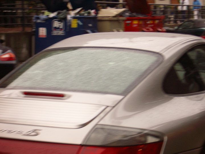 blurry porshe