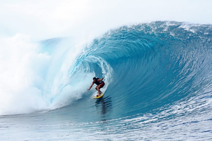 Big Wave Surfing in Tahiti at Teahupoo