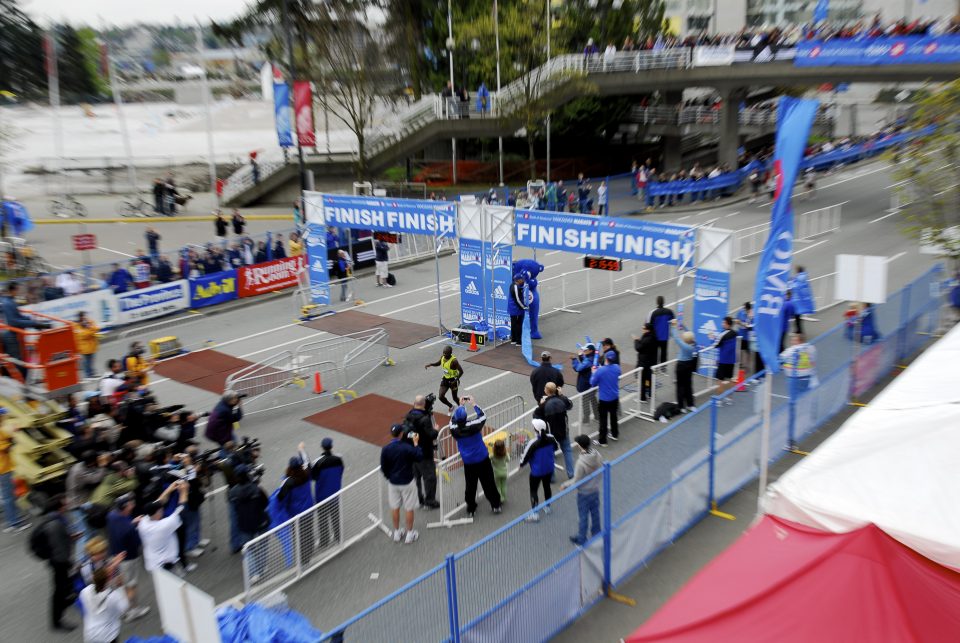 Thomas Omwenga wins the Vancouver Marathon