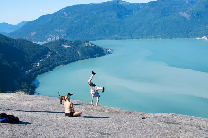 Xtreme Dude Lives on the Edge, Does Cartwheels