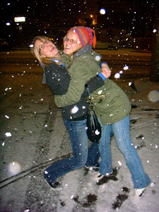 Laura and Dor are excited about the snow