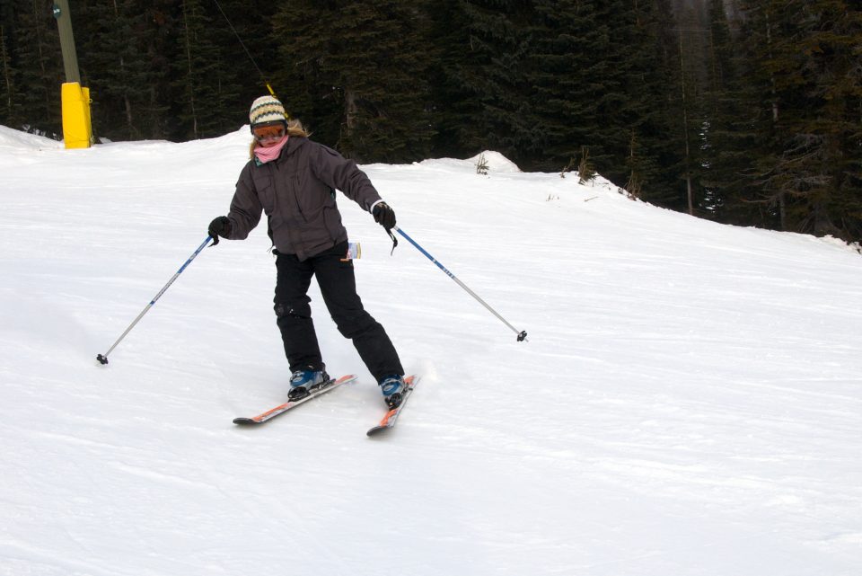 dorothy skiing