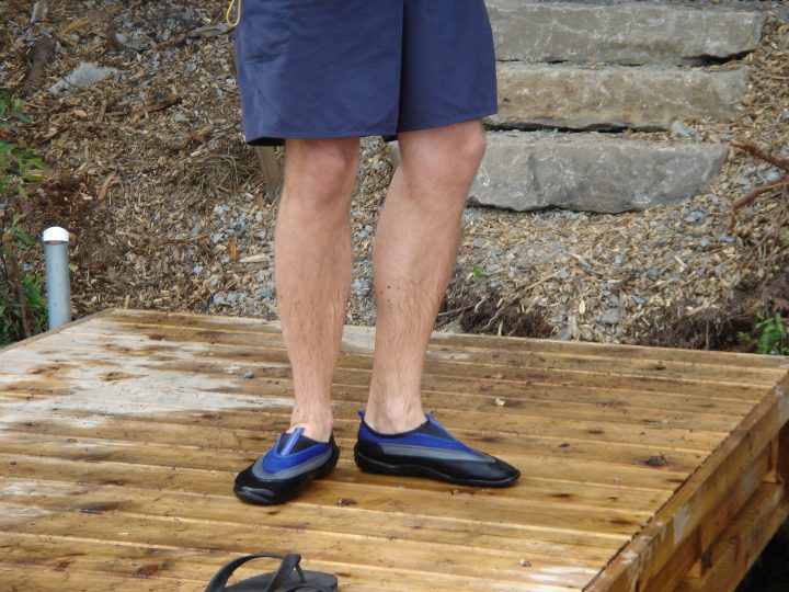 i have no idea why im standing like this
