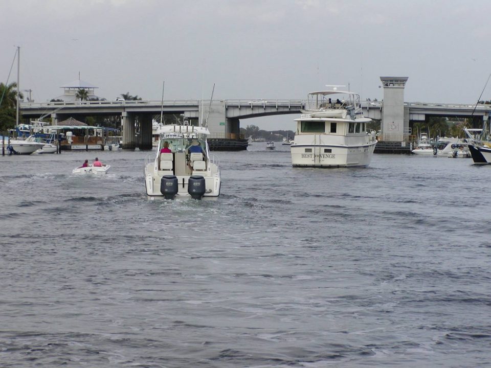 BOATING WITH JON DUNCS JAN 2  2003 046