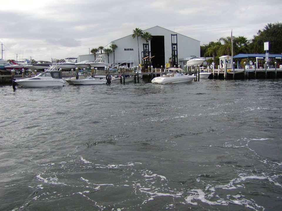 BOATING WITH JON DUNCS JAN 2  2003 055