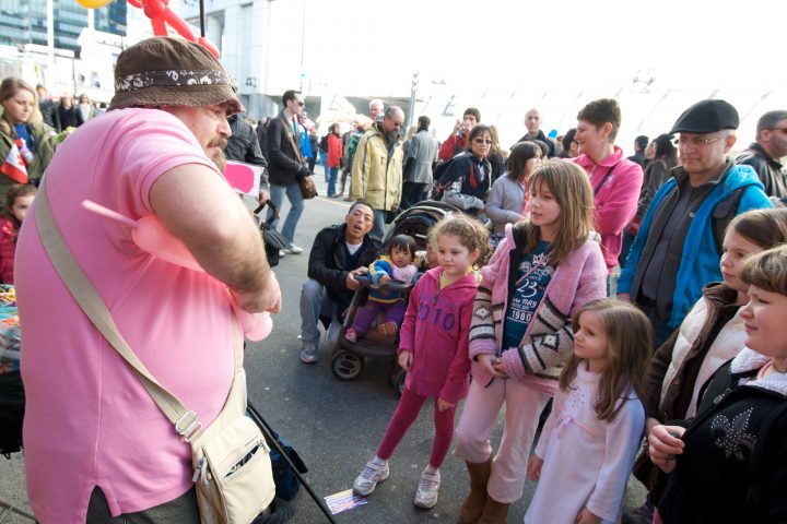 Balloon Guy and Kids