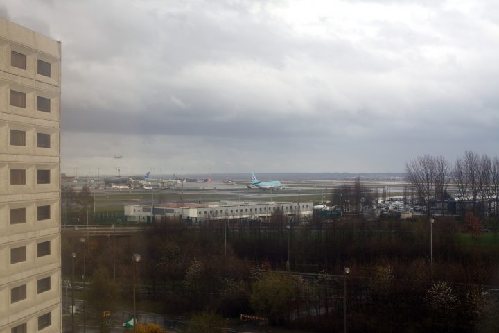 The Pullman Airport Hotel Is Crap