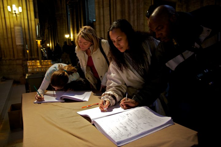 Cathédrale Notre Dame Guestbook