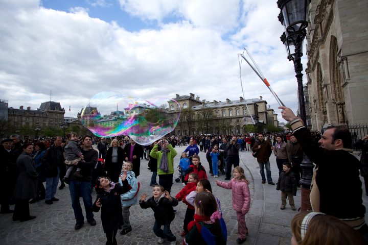 Bubbles at the Cathédrale Notre Dame