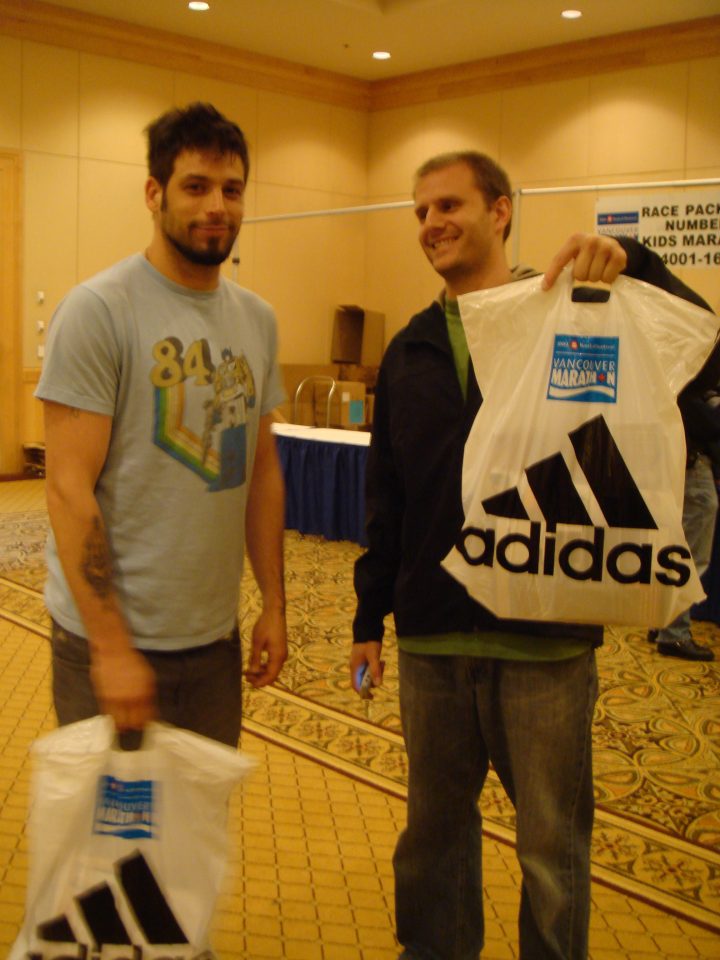 Duncan And Rick Registering For Marathon