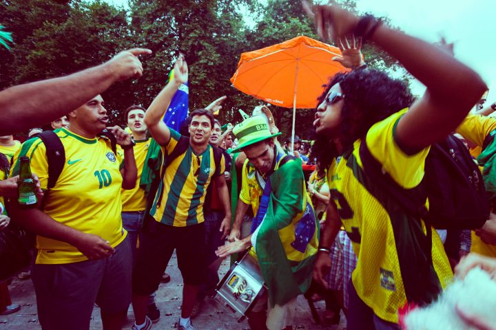 Amazing Brazil Fans Germany Vs Brazil Beach Volleyball Final London 2012 Olympics 0325