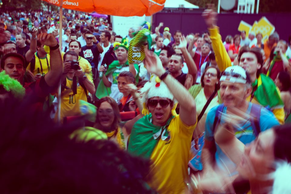 Amazing Brazil Fans Germany Vs Brazil Beach Volleyball Final London 2012 Olympics 0322