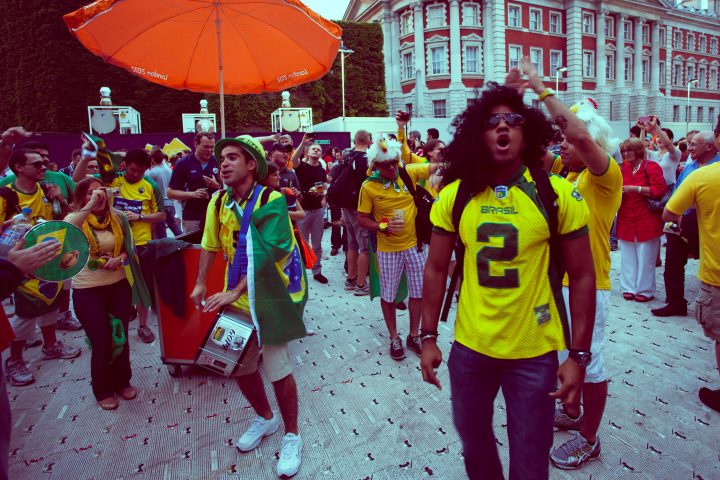 Amazing Brazil Fans Germany Vs Brazil Beach Volleyball Final London 2012 Olympics 0321