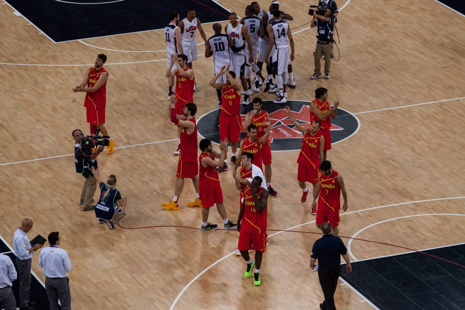 Team Spain Thanks the Crowd London 2012 Olympics 0450