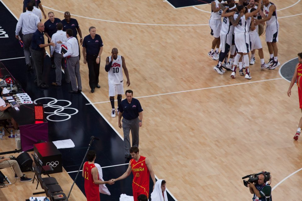 Mike Krzyzewski and Kobe Bryant go to shake hands London 2012 Olympics 0449