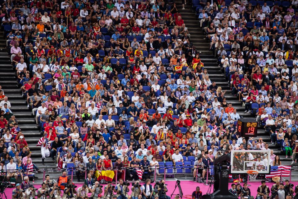 Fans USA Basketball Vs Spain Final London 2012 Olympics 0441