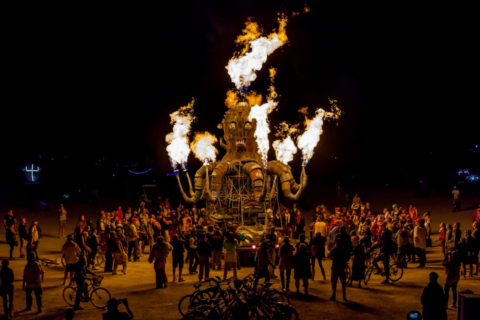 El Pulpo Mechanico Flaming Steampunk Octopus Wins Burning Man 2012 048