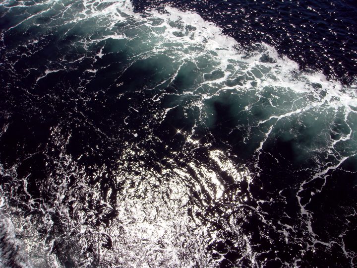 water behind ship
