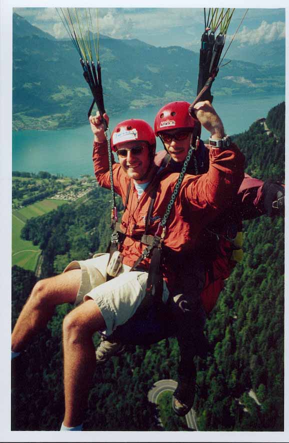 paragliding_Over_Interlaken_3