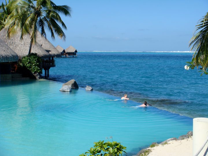 disappearing edge pool papeete tahiti