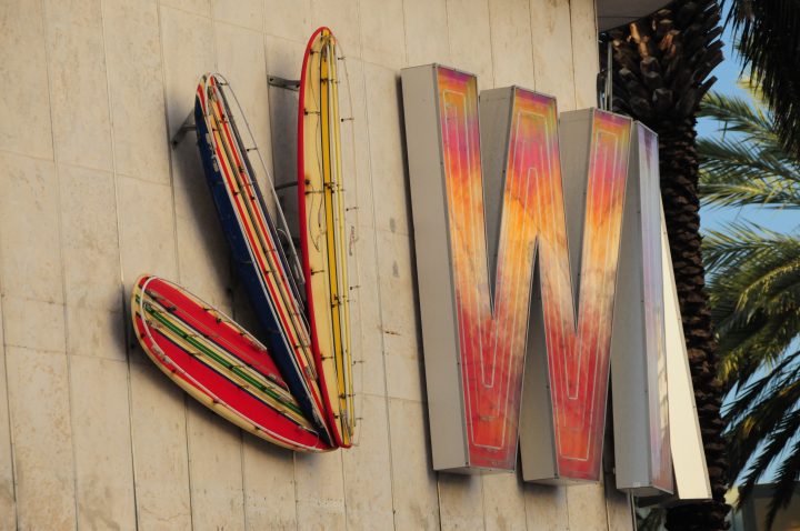 Neon Surf Sign