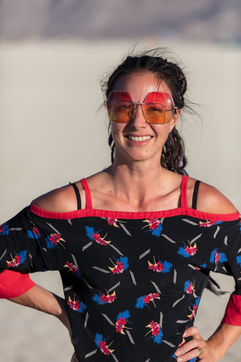 Friendly burner on the Skywhale: The Not ShyWhale crew.
