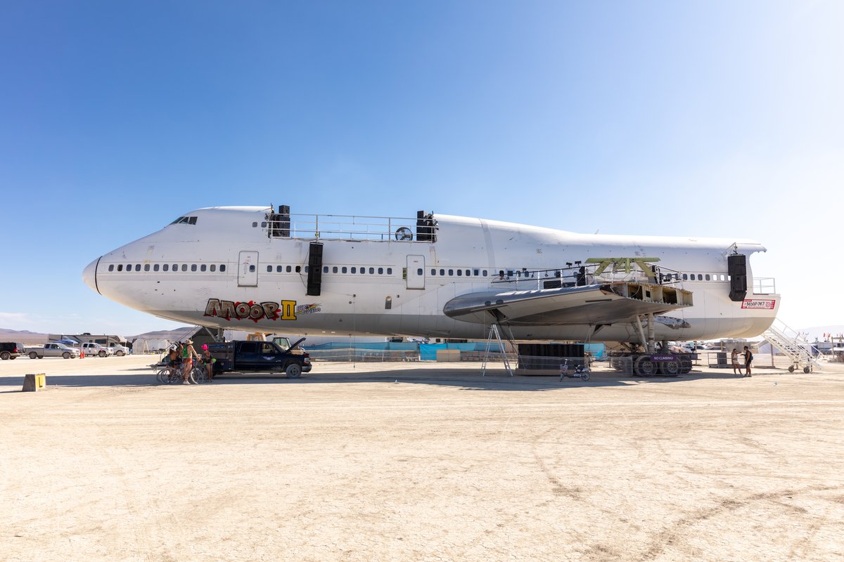 747