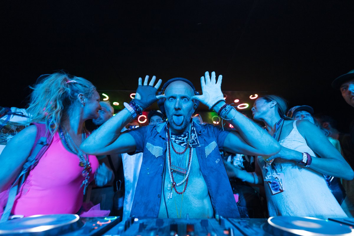 Lee Burridge at DISTRIKT