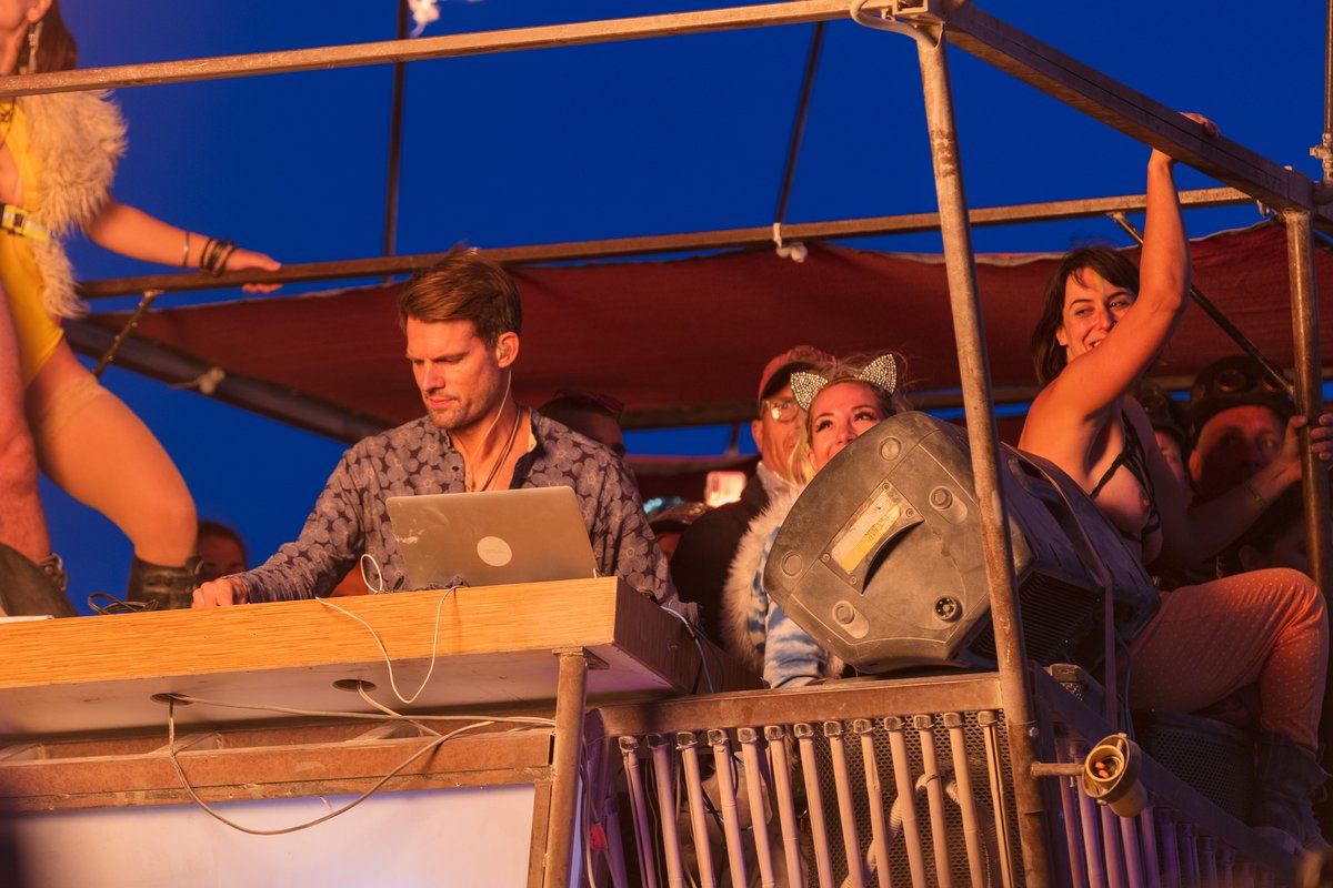 After 8 years of Burning I finally managed to catch the legendary Tycho performing one of his incredible sunrise sets. You can listen the set here: https://soundcloud.com/tycho/inversion-burning-man-sunrise-set-2019