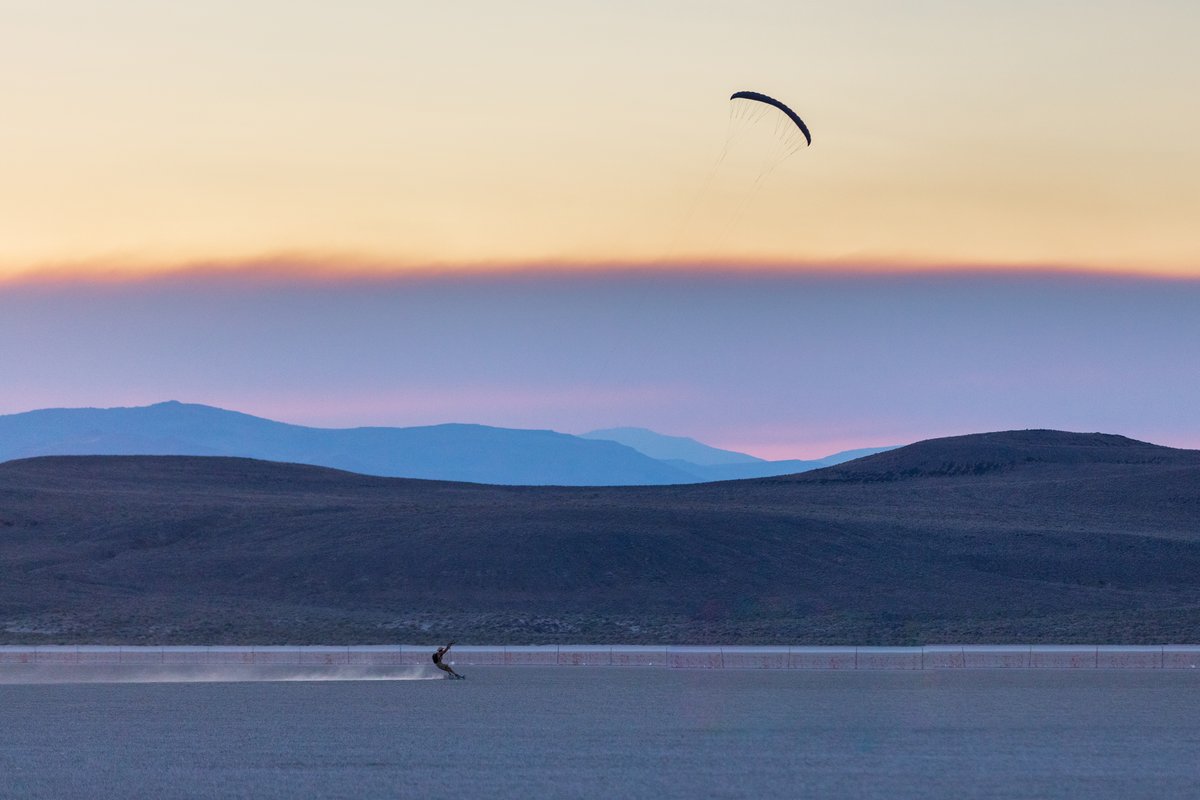 Playa Kiteboarder