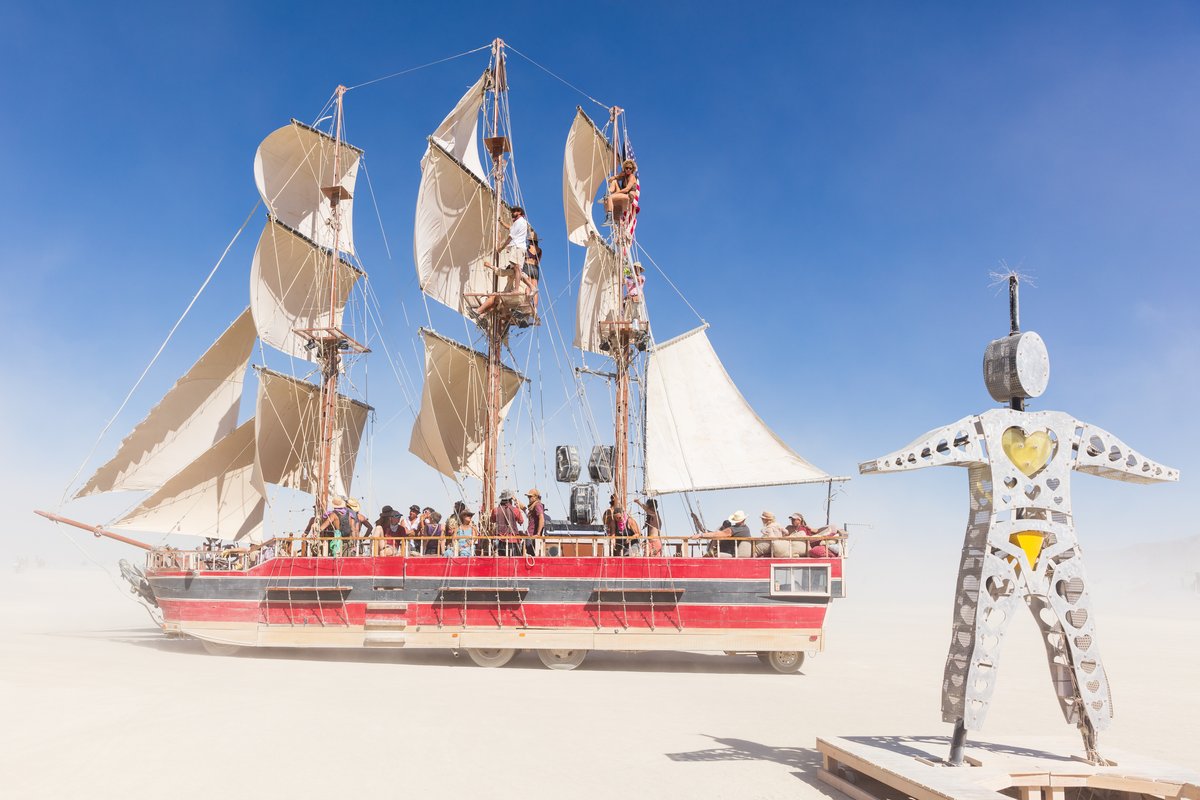 Monaco Sail Boat / Mutant Vehicle