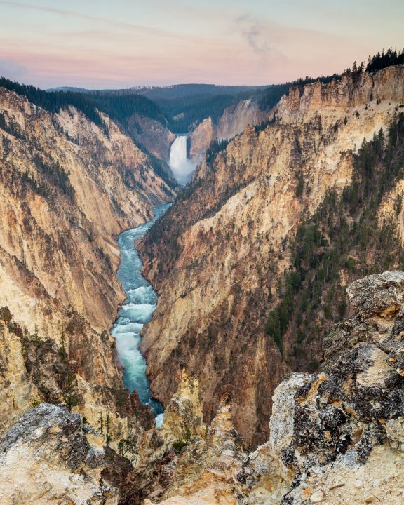 Lower Falls Yellowstone  02