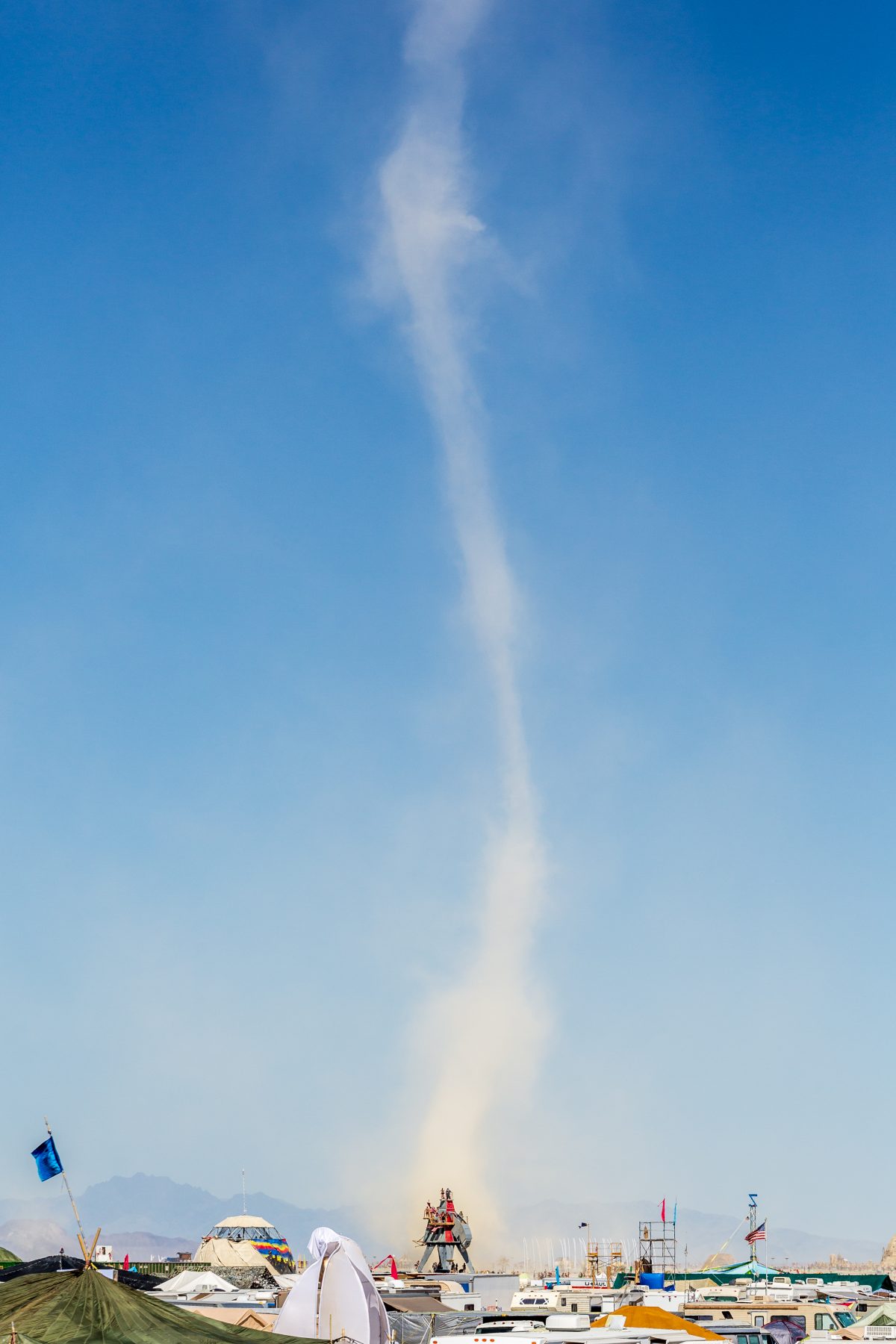 Dust Devil and Alien Siege Machine by Dan Fox for scale. No banana available.