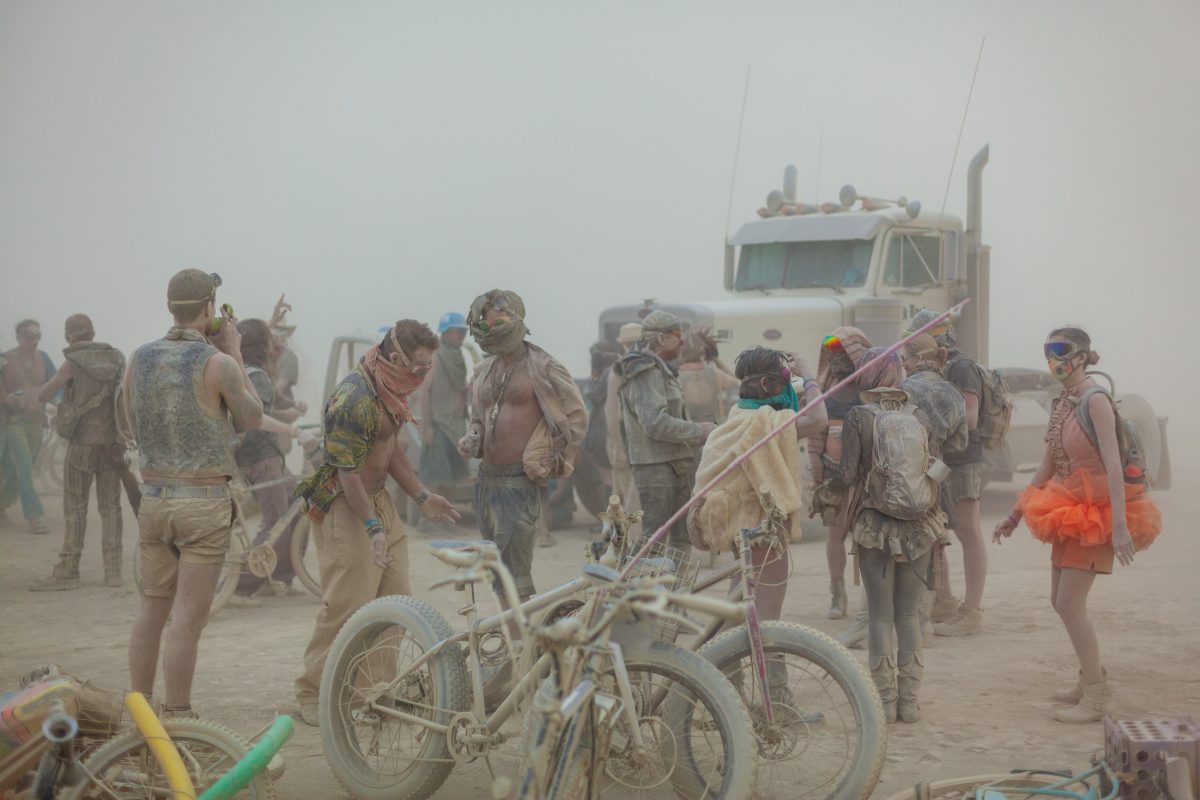 Party in the dust.