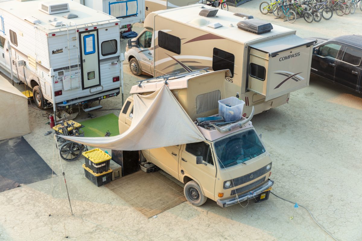 Neat little camp setup
